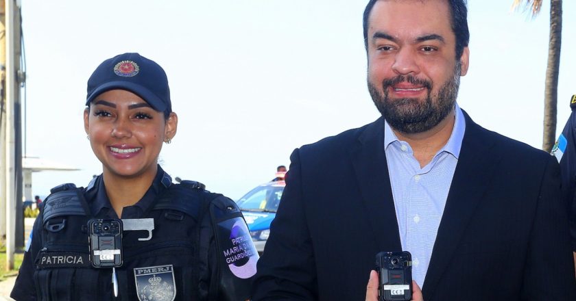 Governador do Estado dá início à operação de câmeras portáteis usadas por policiais