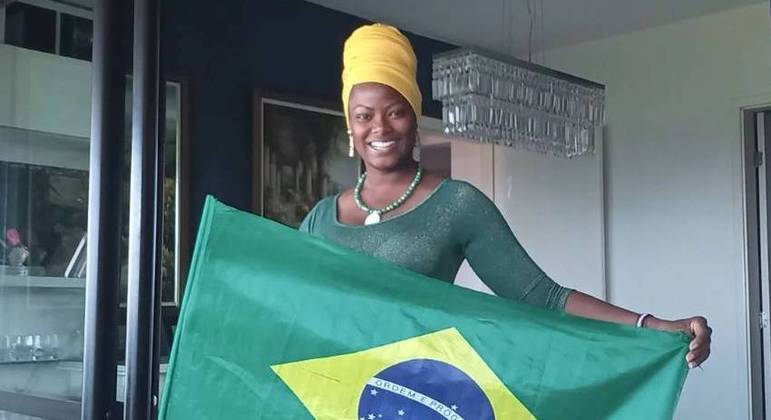 Influenciadora baiana é ameaçada após declarar apoio a Bolsonaro