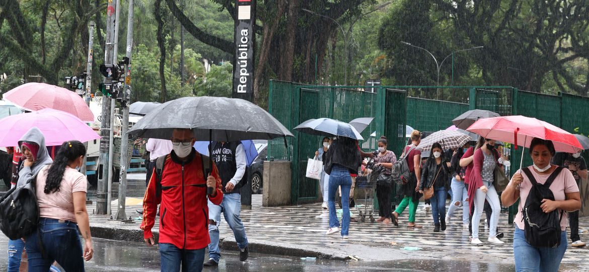 Defesa Civil de SP alerta para chuvas intensas a partir de hoje