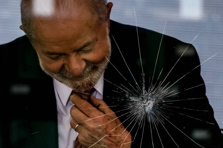 Montagem com foto de Lula “baleado” gera polêmica nas redes sociais
