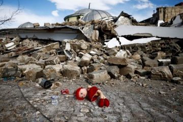 Líder turco declara estado de emergência com número de mortos em terremoto Turquia-Síria ultrapassando 5.200