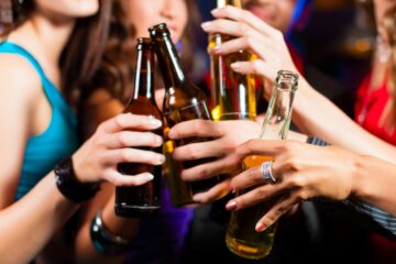 <strong>Exclusivo! Mulheres superam homens no uso excessivo de álcool durante Carnaval nas capitais do país</strong>