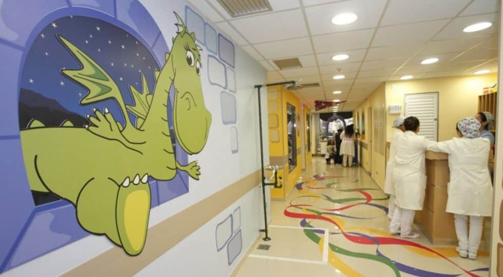 <strong>Hospital Estadual da Criança completa 10 anos e realiza simpósio sobre saúde pública</strong>