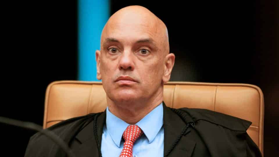 Ministro Alexandre de Moraes vota a favor de tornar réus mais 250 envolvidos em atos de 8/1