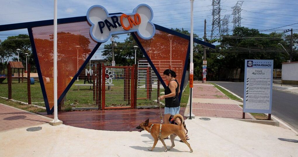 Parque para animais de estimação é aberto em Nova Iguaçu