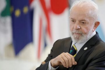 Lula cancela viagem à Rússia após acidente doméstico