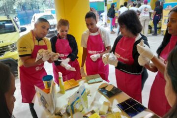 Volta Redonda: ‘Mulheres Mãos à Obra’ passam capacitação com empresa do grupo Saint-Gobain