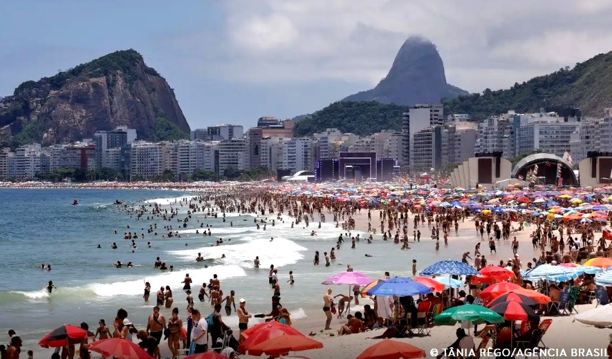 Apreendidos produtos que seriam vendidos no show de Lady Gaga