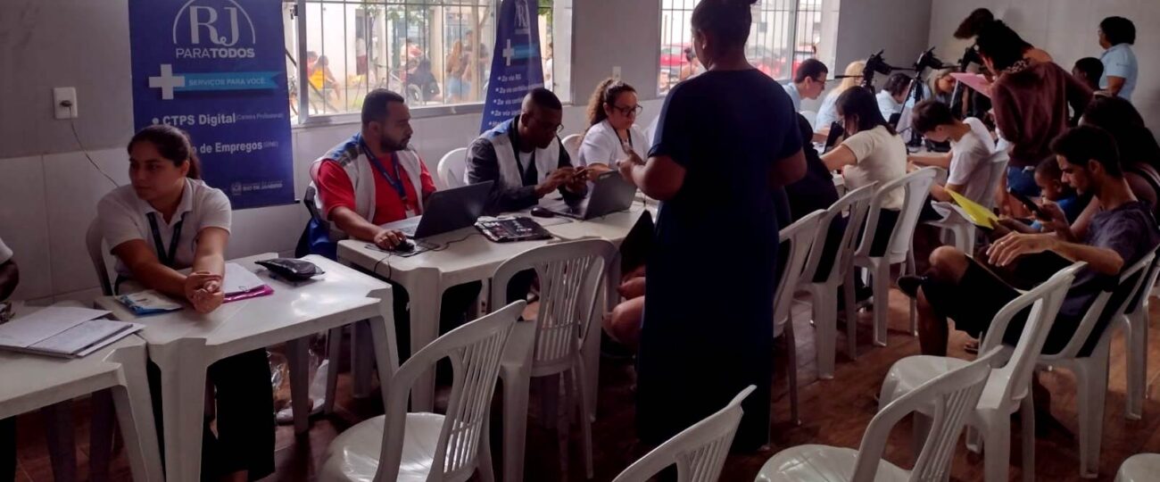 Bairro Valdariosa em  Queimados recebe Projeto RJ Para Todos